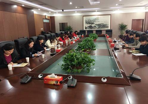 管城区工商联召开乡镇办商会工作培训会(图1)