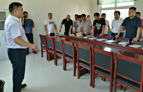 谋求发展共筑梦  一枝一叶总关情(图2)