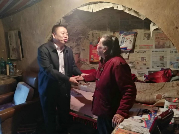 新密市工商联：丝丝细雨诉真情  中秋慰问暖人心(图1)