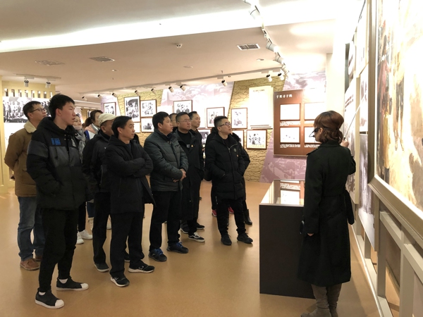 中原区工商联开展理想信念教育“延安行”活动(图2)