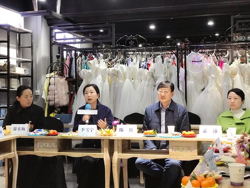 管城区政协考察团莅临区工商联副会长企业赛美时尚美学教育调研指导(图2)