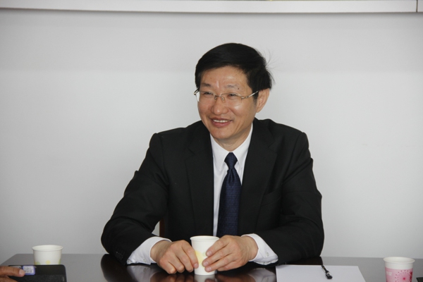 全国工商联副主席李兆前一行到新郑市工商联调研(图1)