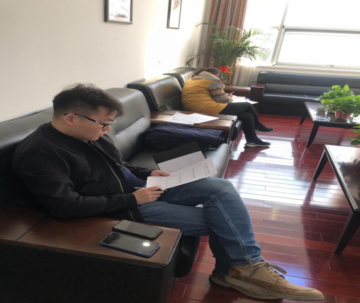 惠济区工商联党支部开展“不忘初心、牢记使命”主题教育专题组织生活会和民主评议党员(图1)