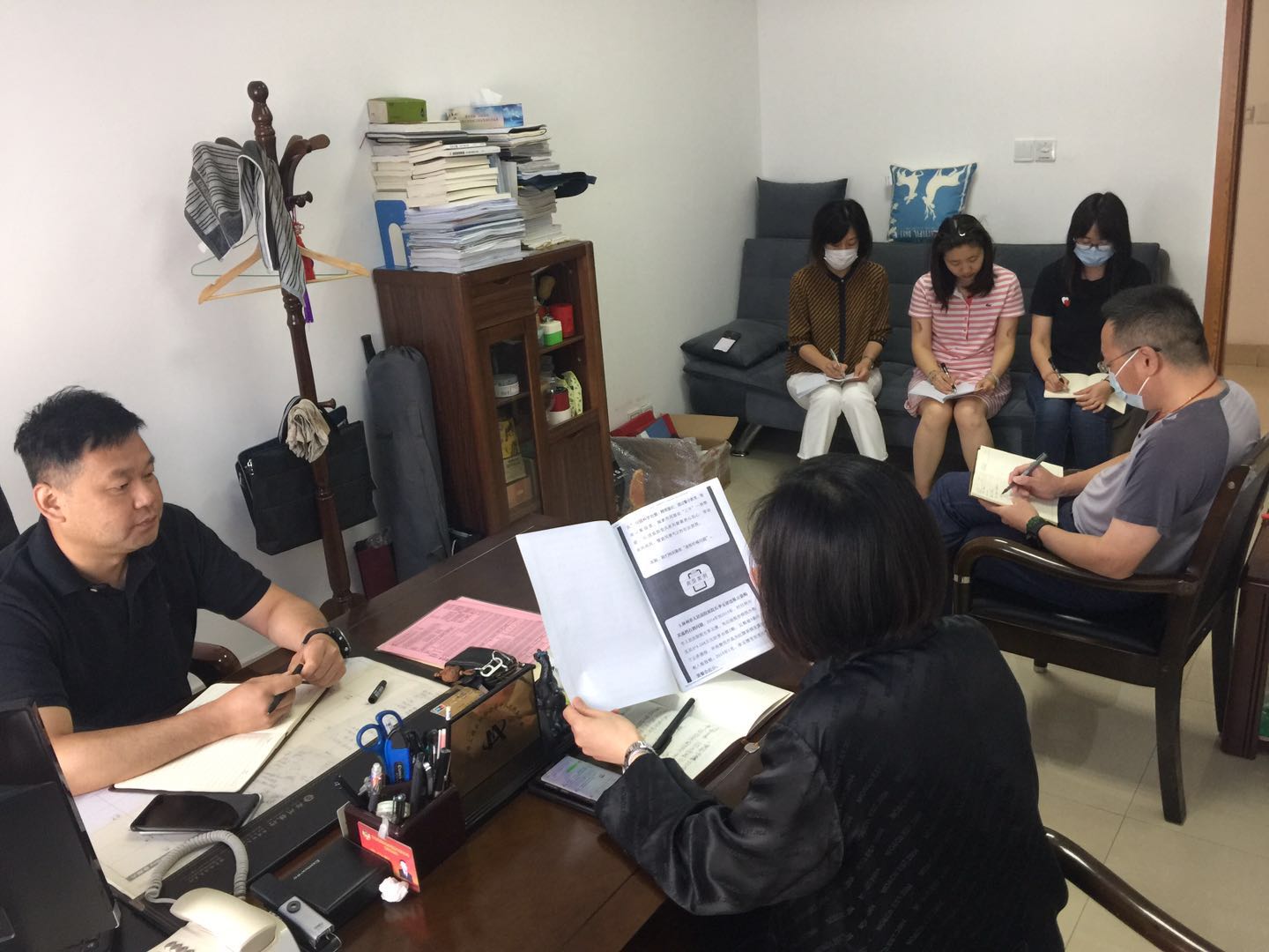 金水区工商联组织召开端午节前廉政提醒谈话会(图1)