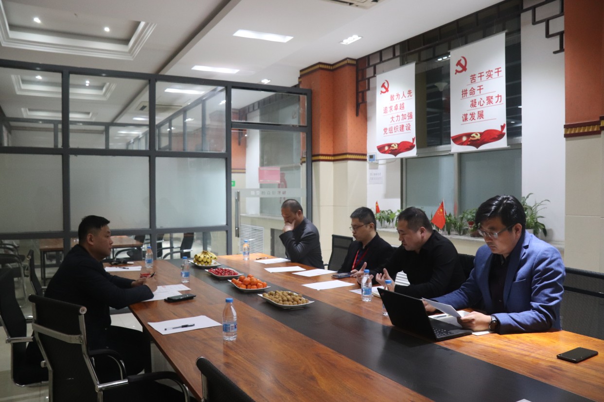 金水区工商联主席李江波调研新创客协会(图1)