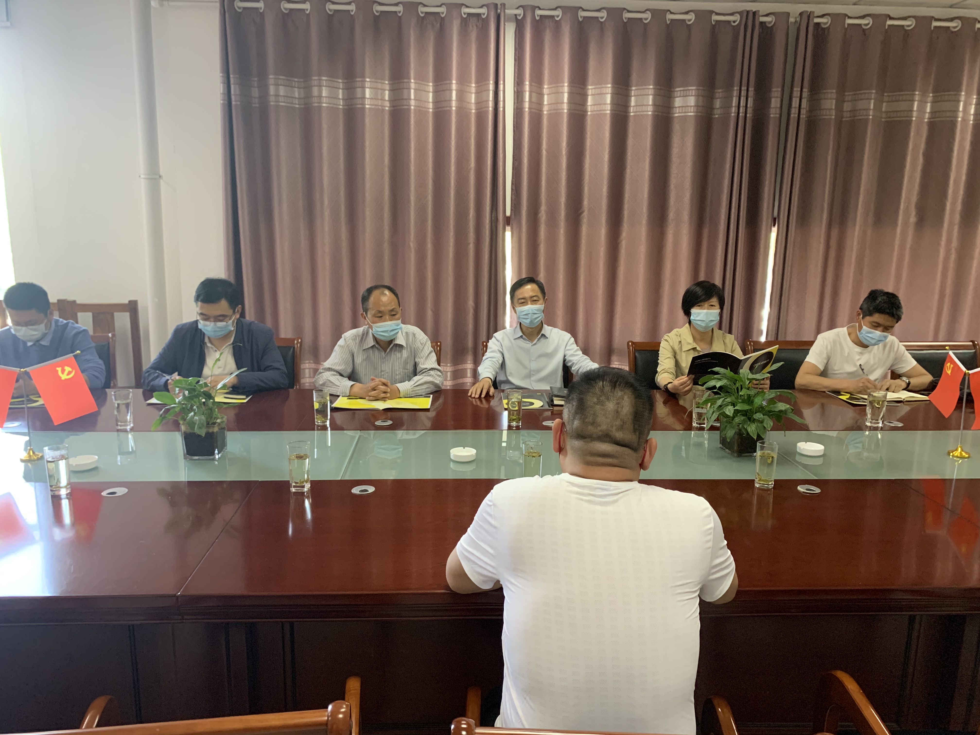 赵部长调研专精特新企业1.jpg