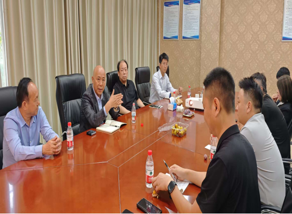 登封市中岳街道商会 开展会员企业走访座谈活动(图2)