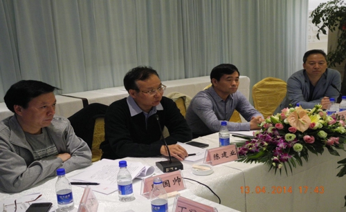 郑州舞阳商会一届四次理事会暨贯彻全市教育实践活动推进现场会议精神在郑州召开(图4)