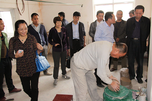 管城工商联深入企业调研(图2) 管城工商联深入企业调研(图2)