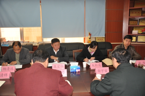 郑州市工商联召开党的群众路线教育实践活动总结大会(图1)