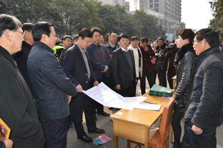 新密市工商联举办2015年春季招聘会(图2)