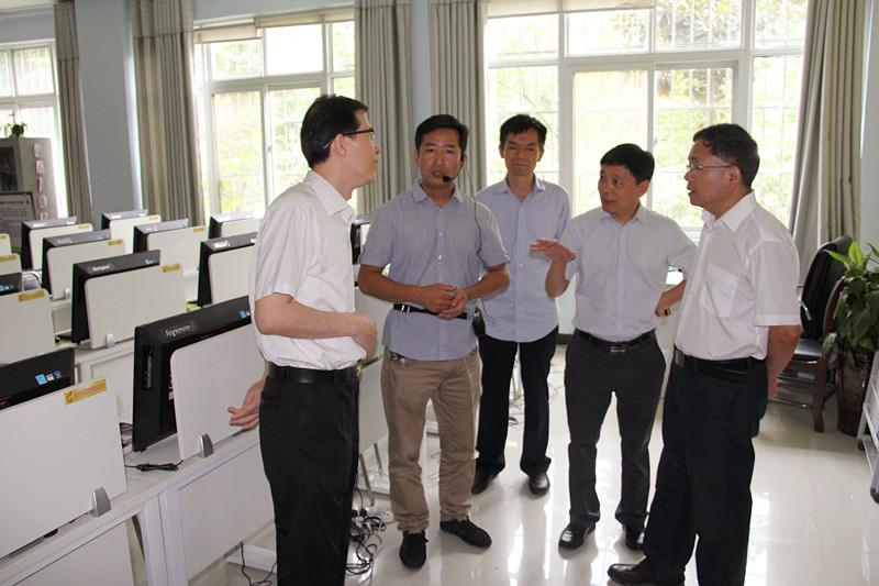 管城区工商联召开五届六次常委（扩大）会议(图2)