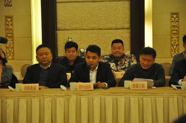 深入企业调研 邀各界座谈共商郑州非公经济发展良策(图6)