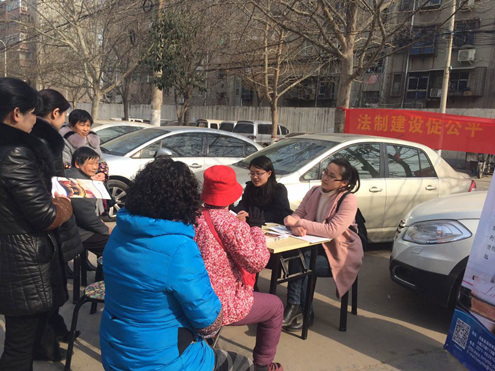 金水区街道商会组织会员企业开展律师进社区活动(图2)