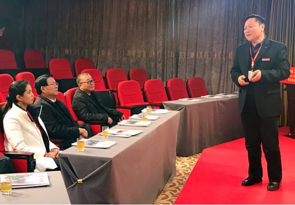 郑州市“两学一做”督导组到管城区副会长企业圆方集团督导党建工作(图1)