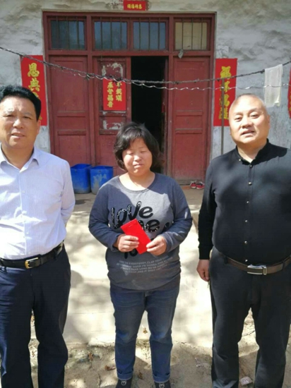 新密工商联：异乡结对来帮扶  入户慰问暖人心(图2)