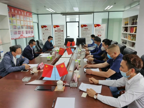 市委常委、统战部部长杨福平莅临郑州市南平商会调研指导工作(图1)